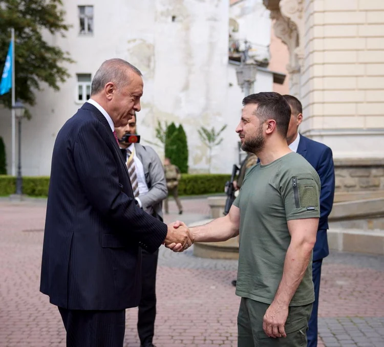 Erdogan si Zelenski, în 2022. FOTO EPA EFE