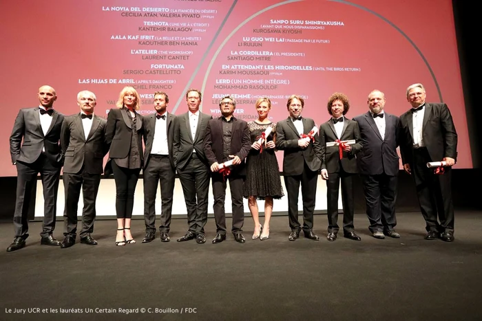 Juriul competiţiei de la Cannes şi laureaţii Un certain regard FOTO: C. Bouillon/ FDC