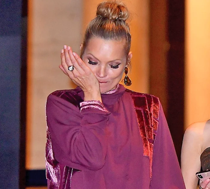 
    Diva a fost pozată  din nou beată  