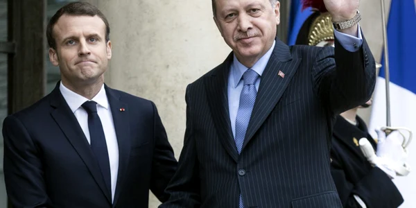 Recep Tayyip Erdogan primit la Palatul Elysee de catre Emmanuel Macron FOTO EPA-EFE