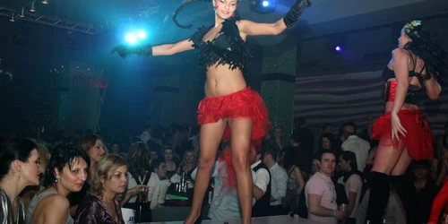 Aproape toate locurile in cluburile de noapte au fost rezervate 