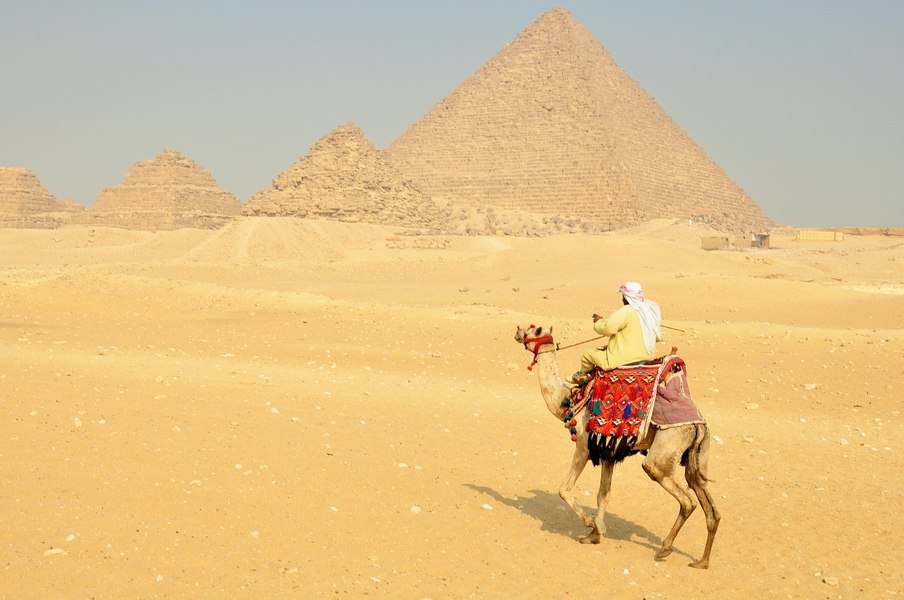 Descoperire uimitoare în Egipt. Arheologii au găsit un tunel care ar putea duce la mormântul Cleopatrei 