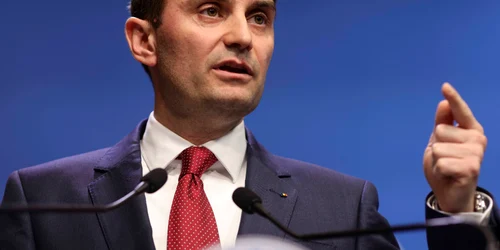 Mihai Jurca face anunțuri cu privire la reorganizarea cancelariei Prim-Ministrului, în București. FOTO Inquam Photos / Octav Ganea