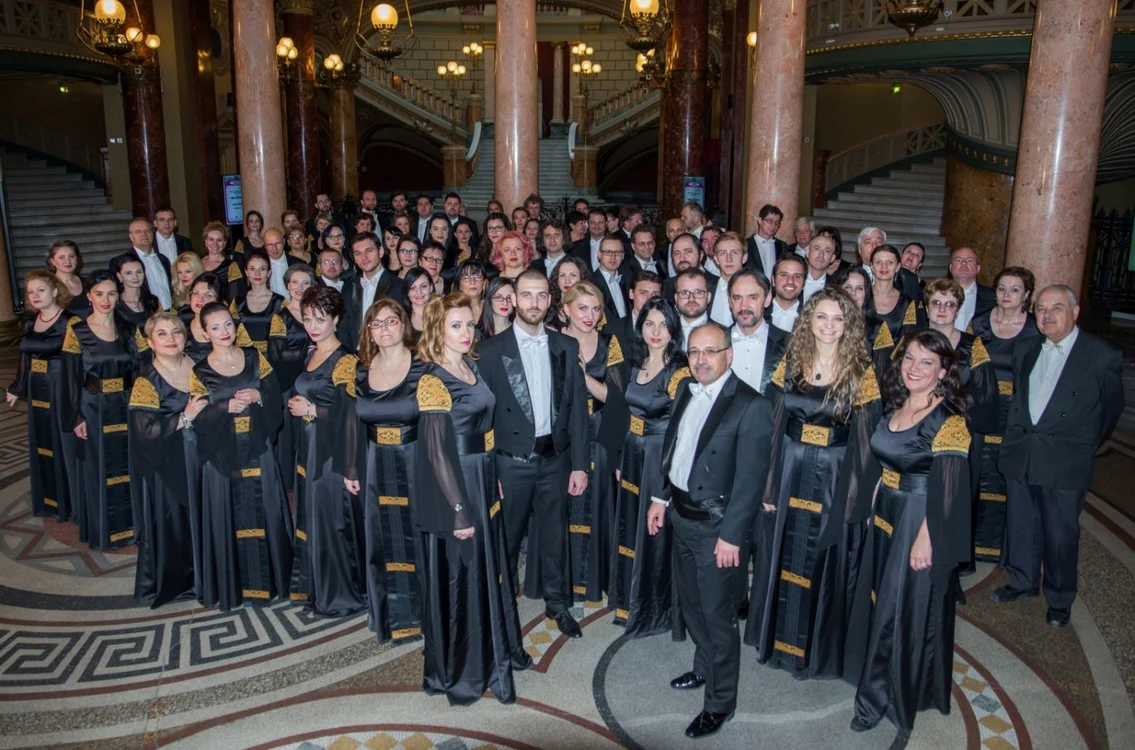 Corul Filarmonicii George Enescu este coordonat de Iosif Ion Prunner