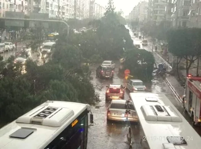 Tornada in Antalya FOTO Mevlut Dalaman via severe-weather.eu