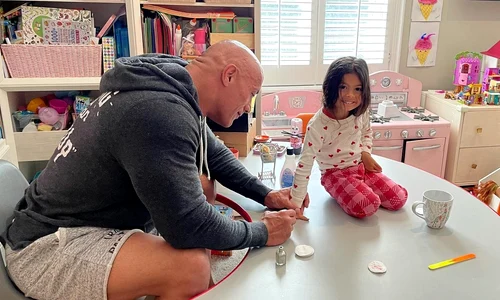 dwayne the rock johnson si fetita jpeg