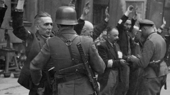 Fiul unui general nazist a restituit Poloniei trei lucrări de artă furate în Al Doilea Război Mondial jpeg