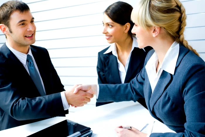 CV-ul ascunde o sumedenie de detalii despre candidat, puţin vizibile de un ochi neavizat                              FOTO Shutterstock