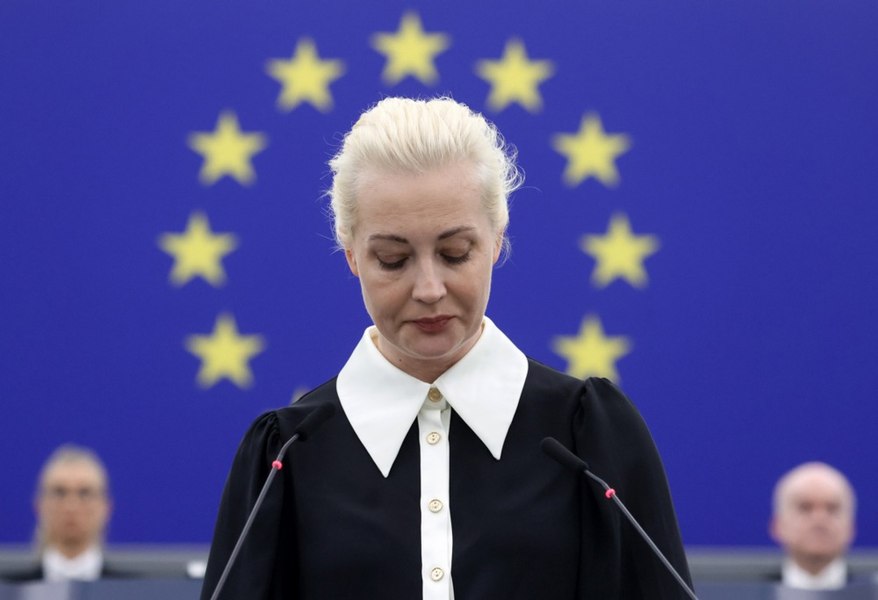 Iulia Navalnaia, în plenul Parlamentului European: Putin este un „monstru sângeros” care conduce o organizație criminală
