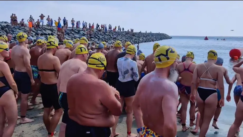 Organizatorii au redus cursele la campionatul național de înot în ape deschise din cauza condițiilor meteo nefavorabile