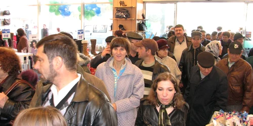 Aglomeraţie la încălţăminte