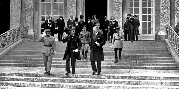 Ce conține Tratatul de la Trianon? Clauzele care îi determină pe unguri să îl urască și pe vecinii Ungariei să îl iubească jpeg