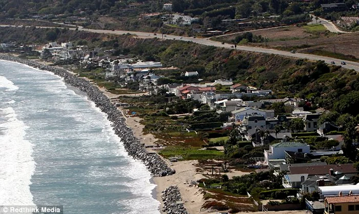 article 2016692 0d1445dd00000578 799 634x378 jpeg