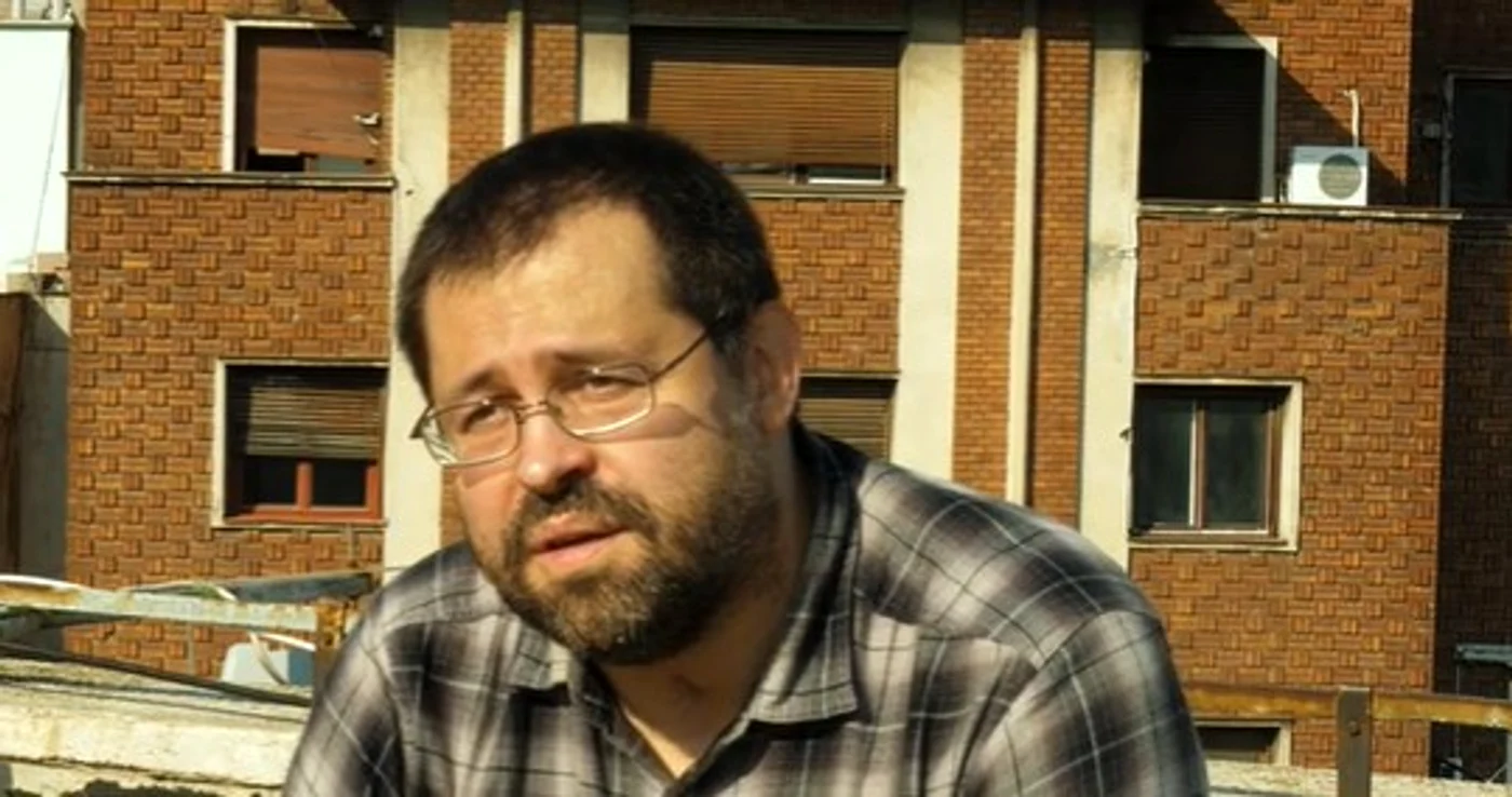Mihai Grecea filma concertul trupei Goodbye to Gravity, în noaptea de 30 octombrie 2015