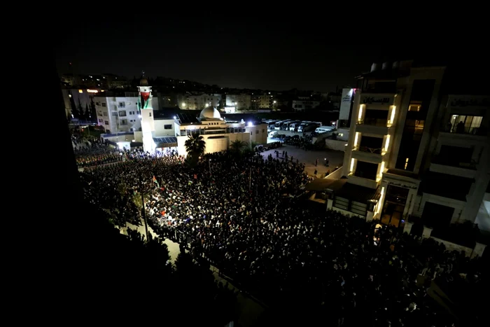 Iordanienii protestează la ambasada Israelului de la Amman FOTO EPA-EFE