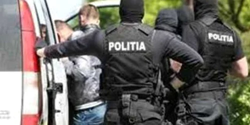 Polițiștii au întocmit dosar penal pentru furt