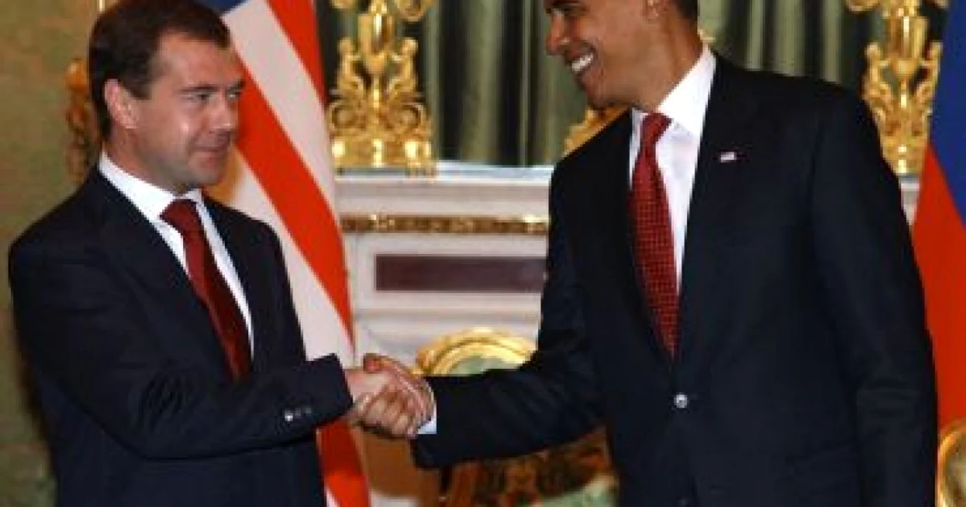 Obama şi Medvedev au încheiat şase acorduri strategice / Cum comentaţi?