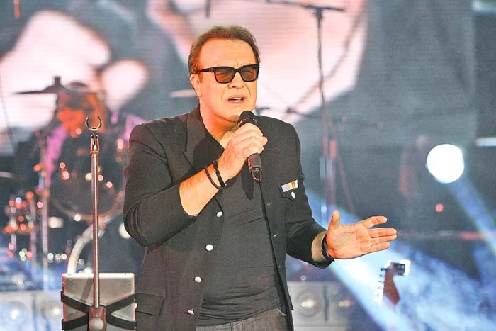 
    Gabi își dorește enorm să revină pe scenă, însă  deocamdată nu este  sută la sută recuperat   