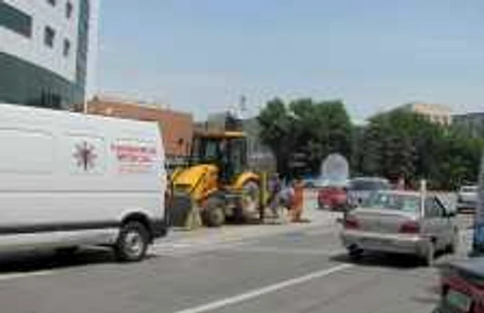 Maşinile circulă pe contrasens