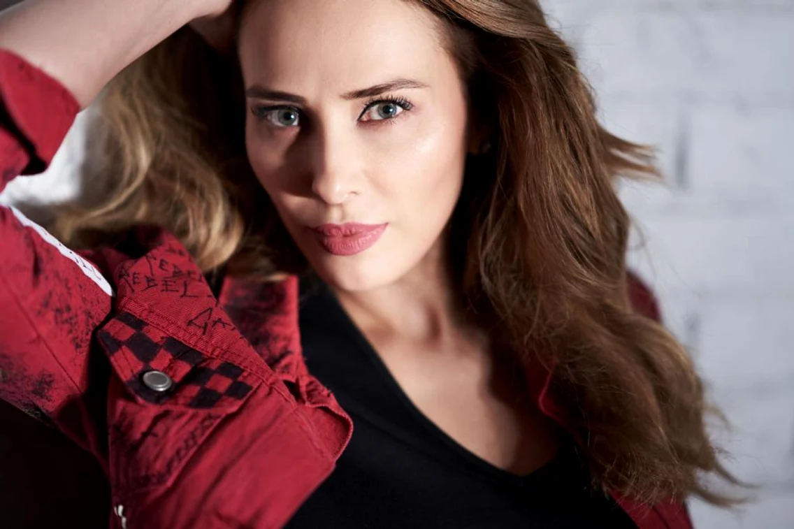 1 iulia vantur 4 jpg jpeg