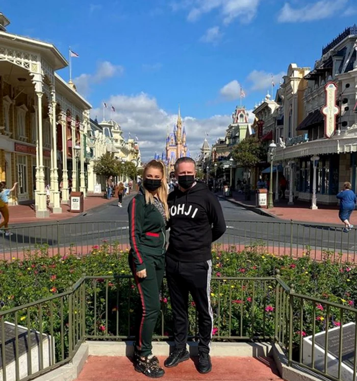 
    Laurențiu Reghecampf a surprins-o în avans de Ziua Îndrăgostiților pe Anamaria Prodan Foto: arhiva personală  