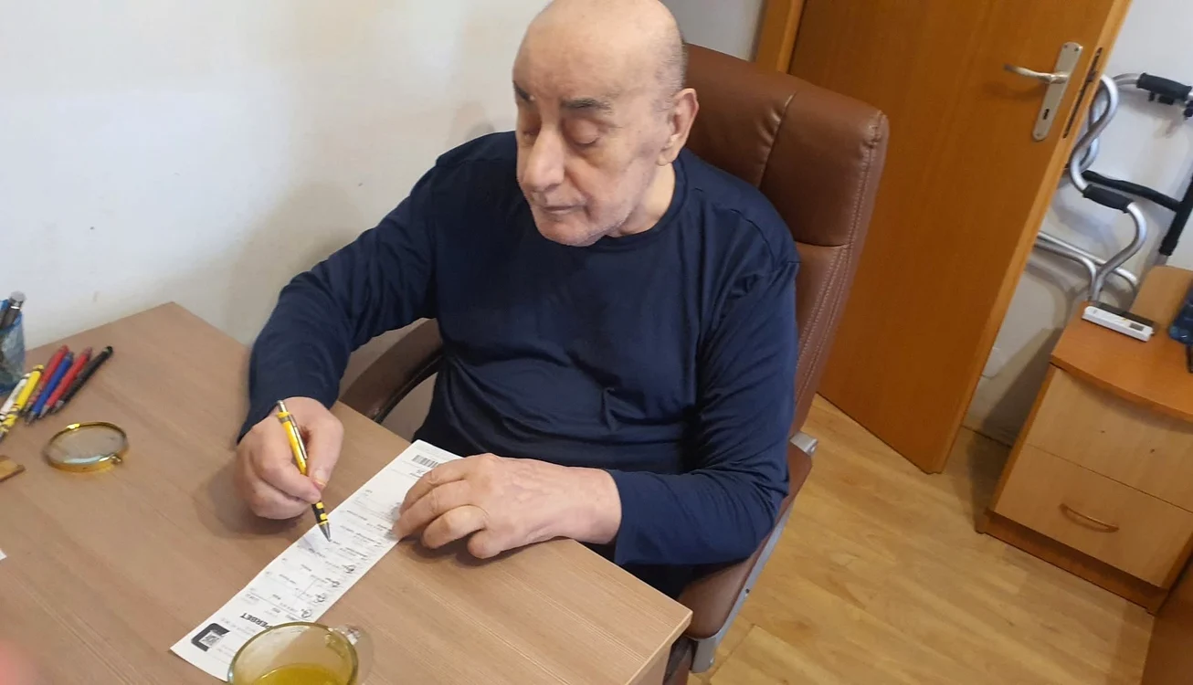 Viorel Lis,  împătimit al jocurilor de noroc foto: Facebook 