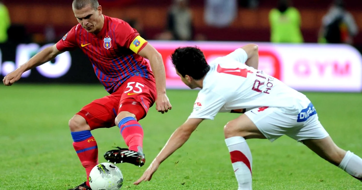Alex Bourceanu (stânga) conduce în topul meciurilor jucate în 2012