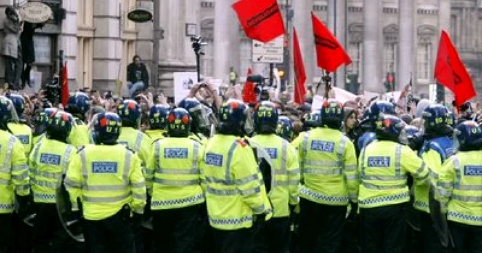 Poliţia din Pittsburg a utilizat gaze lacrimogene împotriva manifestanţilor anti- G20