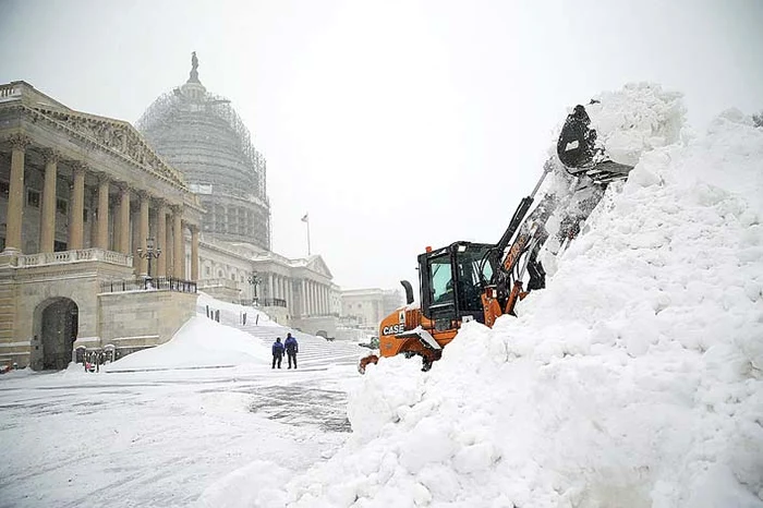 Munţi de zăpadă, în centrul capitalei SUA