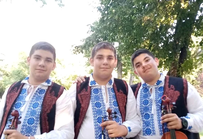 Tripleții Dobre FOTO: Facebook