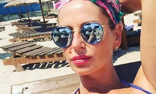 Andreea Bănică  – grepfrut Prea mari ca să fie portocale, prea mici ca să fie pepeni  Andreea Bănică poartă “grepfrut” în sutien jpeg