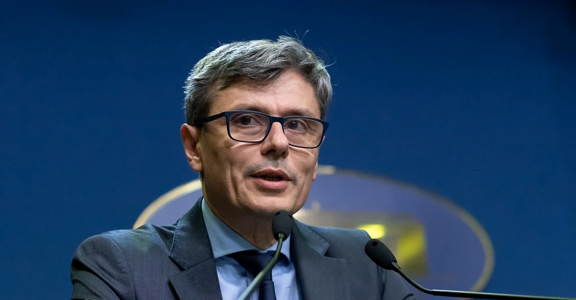 Virgil Popescu e la a treia moțiune împotriva sa FOTO Gov.ro