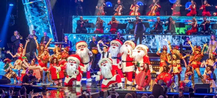 Ștefan Bănică, înconjurat de Moși foto: Antena 1