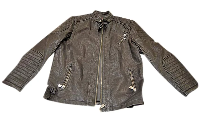 Geacă – 45 lei Magazin Carrefour 