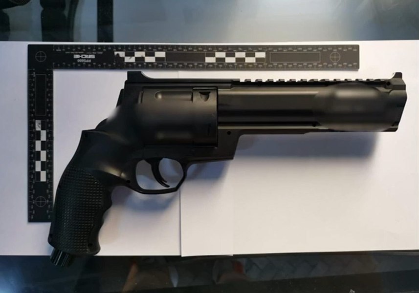 Reacția șoferului Bolt ameninţat cu pistolul de medicul de la Fundeni: „De frică, am fugit și am lovit mașina. Nu m-am asigurat, eram panicat”
