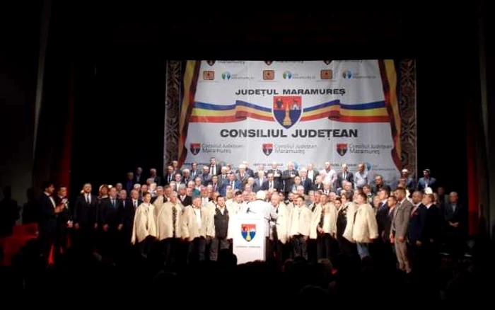 Corul din Finteuş a intonat Imnul României Foto: Angela Sabău