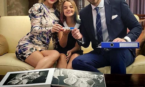 1 alina laufer insarcinata cu gemeni 1 jpg jpeg