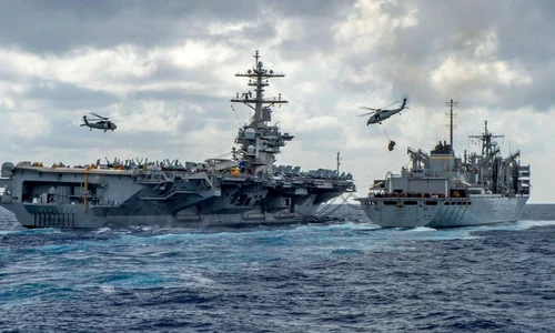 portavion american in golf