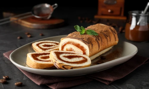 Rulada gem de caise Sursa foto shutterstock 2076683032 jpg