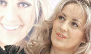 Cerealele integrale cu fructe uscate  influenţează producţia de serotonină, "hormonul fericirii"  În plus, vă satură  pentru un timp îndelungat jpeg