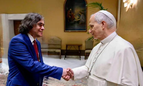 Mircea Cărtărescu și Papa Leon FOTO X /  Vatican News