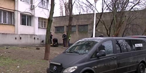 Imagine de la locul unde a căzut sinjucigaşul FOTO gazetagalatiului.ro