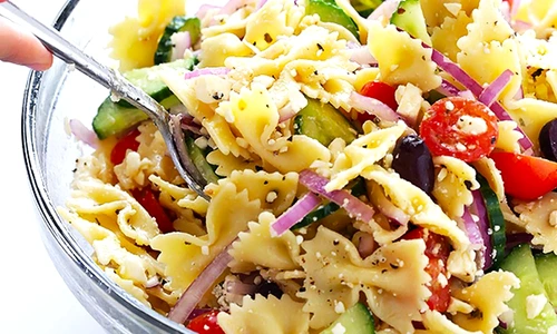 Salata mediteraneeana de paste jpeg