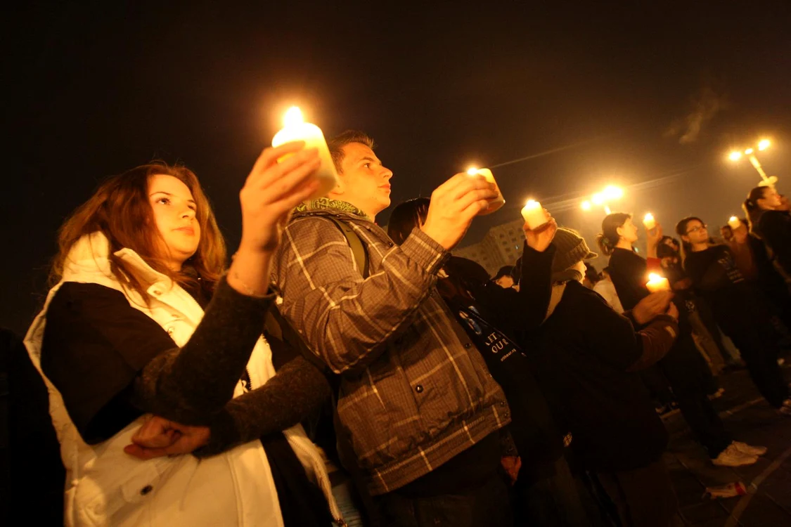 Luminile au fost oprite în tot oraşul