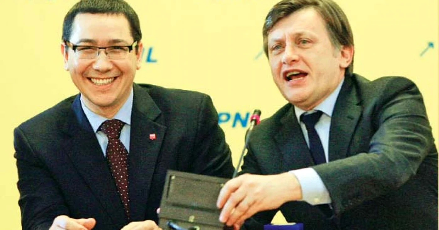 Victor Ponta şi Crin Antonescu ocupă primele locuri în topul încrederii 