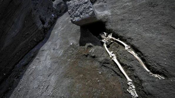 Arheologii au făcut o descoperire ”şocantă” în Pompeii jpeg