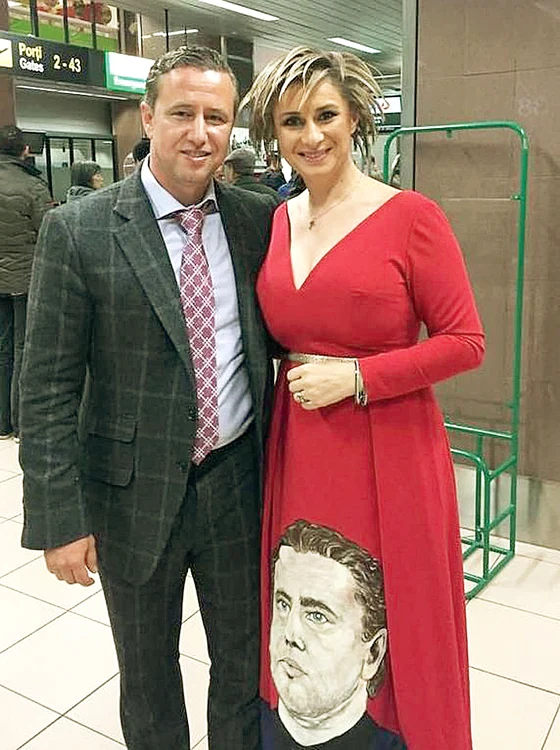 Anamaria Prodan a plătit 1.500 € pe rochia cu Reghe