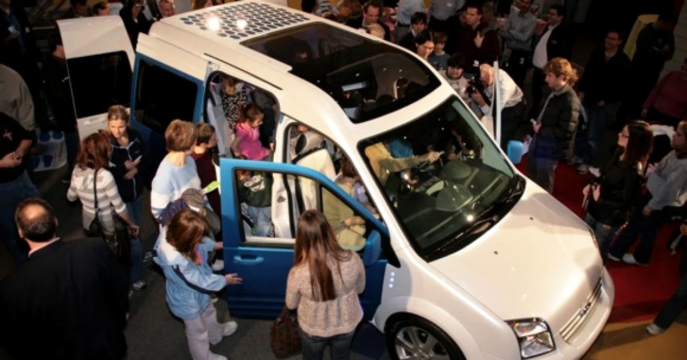 Ford porneşte producţia la Craiova - Revista presei economice