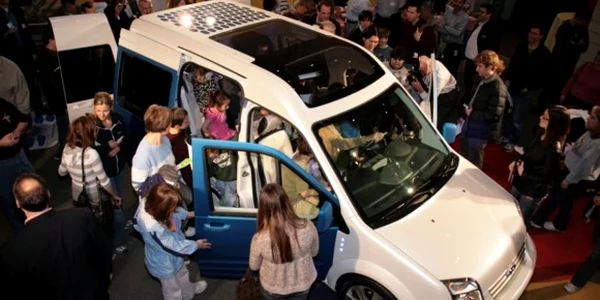 Ford porneşte producţia la Craiova - Revista presei economice