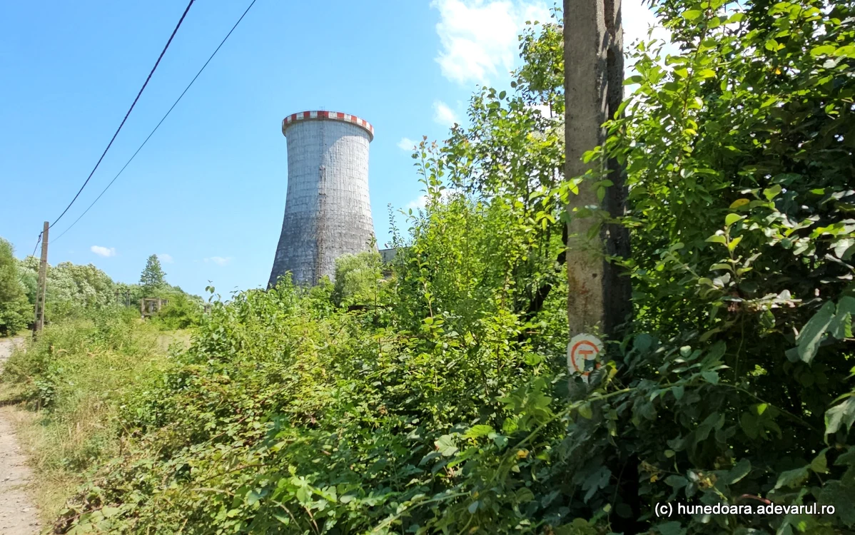 Oțelu Roșu, traversat de Terra Banatica. Foto: Daniel Guță. ADEVĂRUL